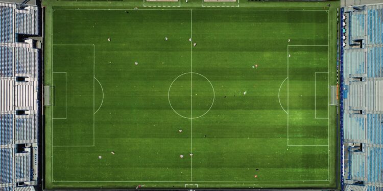 Estádio de futebol visto durante partida, imagem ilustrativa para matéria sobre a Copa do Brasil Sub-20