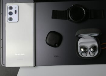 Smartphones e dispositivos Samsung Galaxy, imagem ilustrativa para matéria sobre benefícios da Galaxy Store
