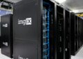 Servidores em data center, imagem ilustrativa para matéria sobre investimentos e infraestrutura de inteligência artificial