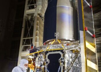 Telescópio espacial infravermelho da NASA em preparação, usado como imagem ilustrativa da missão PRIMA